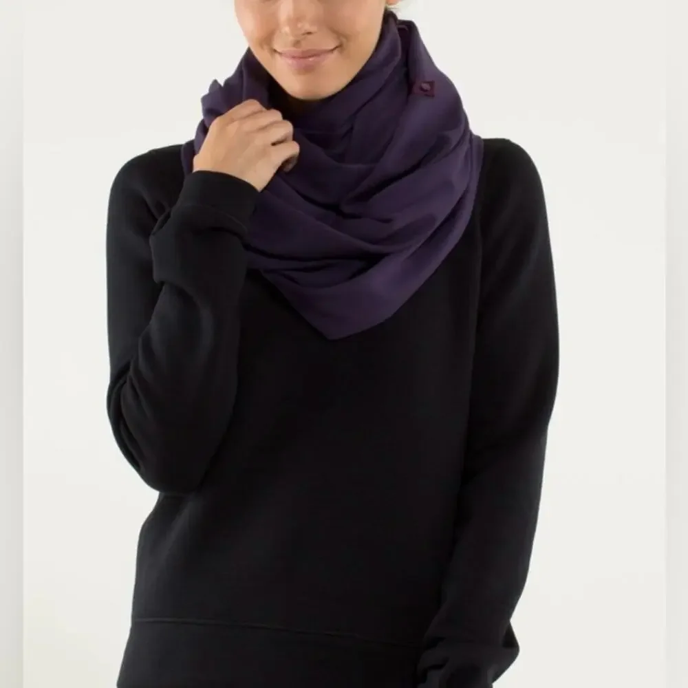 Lululemon Athletica Vinyasa Scarf *Rulu Hyper Stripe Plum / Plum O/S